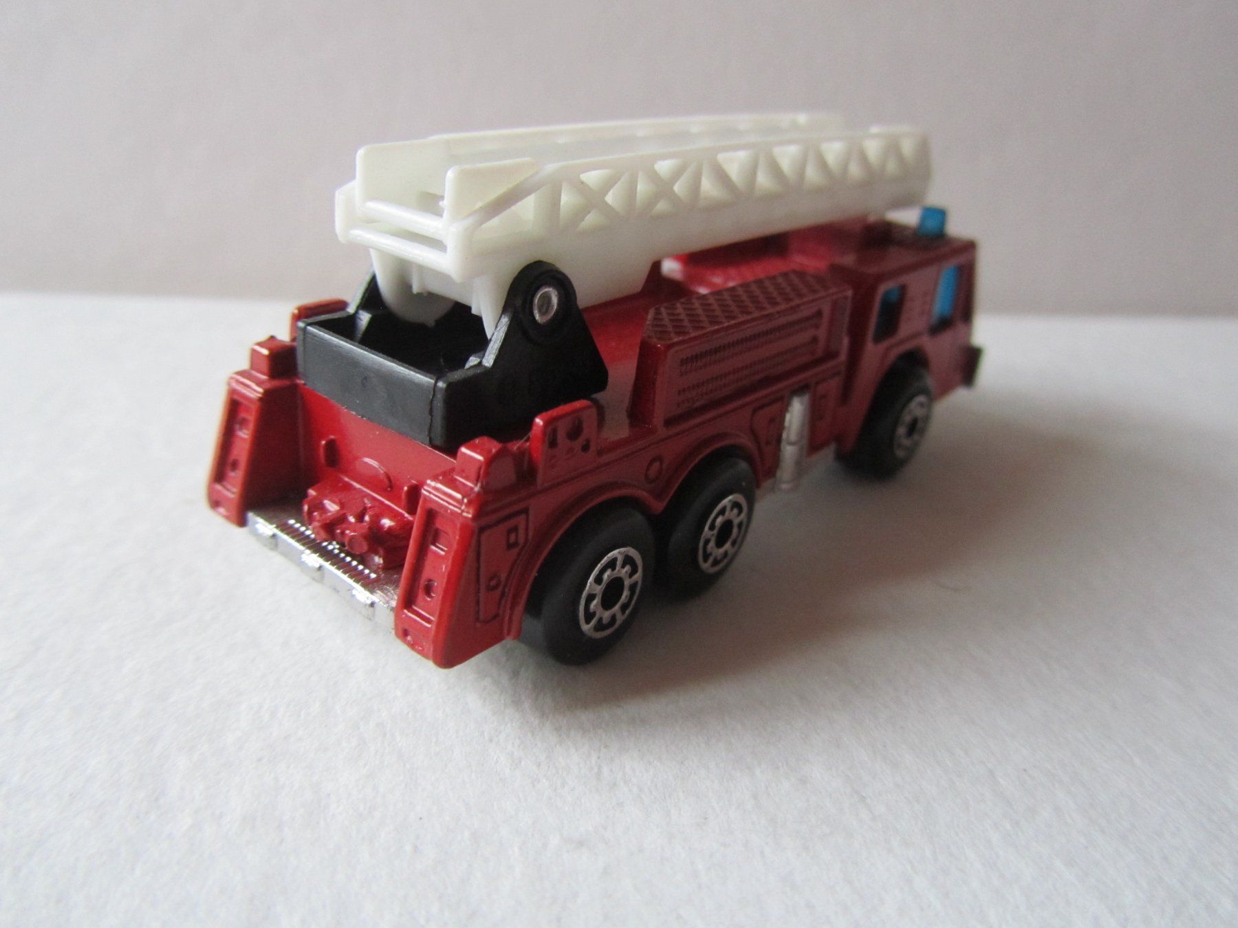 Matchbox Voitures modèles: Fire Engine, Matchbox Macau, unbespielt – D'occasion à Weiningen ZH par dietsch57 3