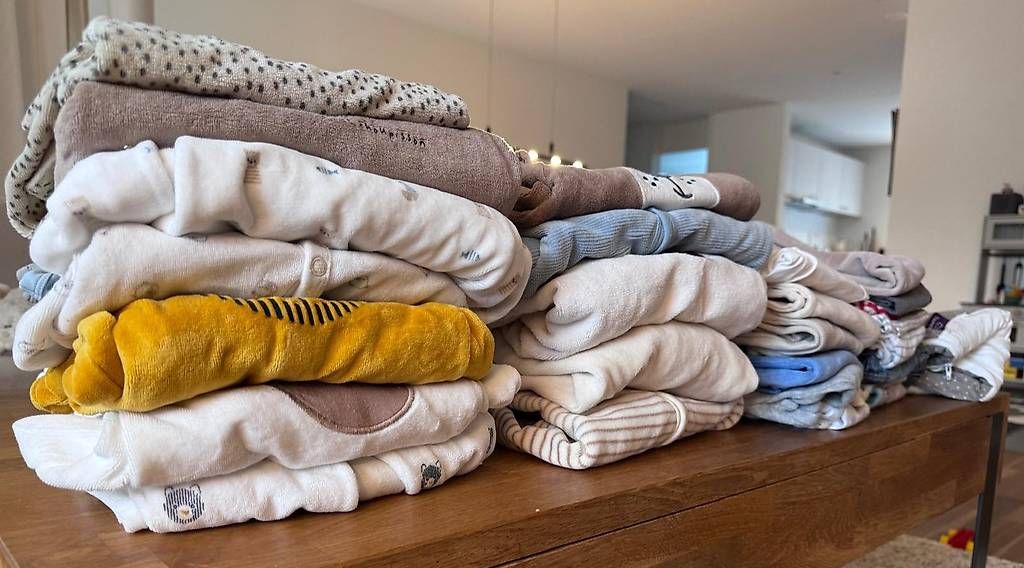Kleiderpakete & -sets: Kleider Jungs Grösse 74 – Gebraucht aus Boll von Wakis 1