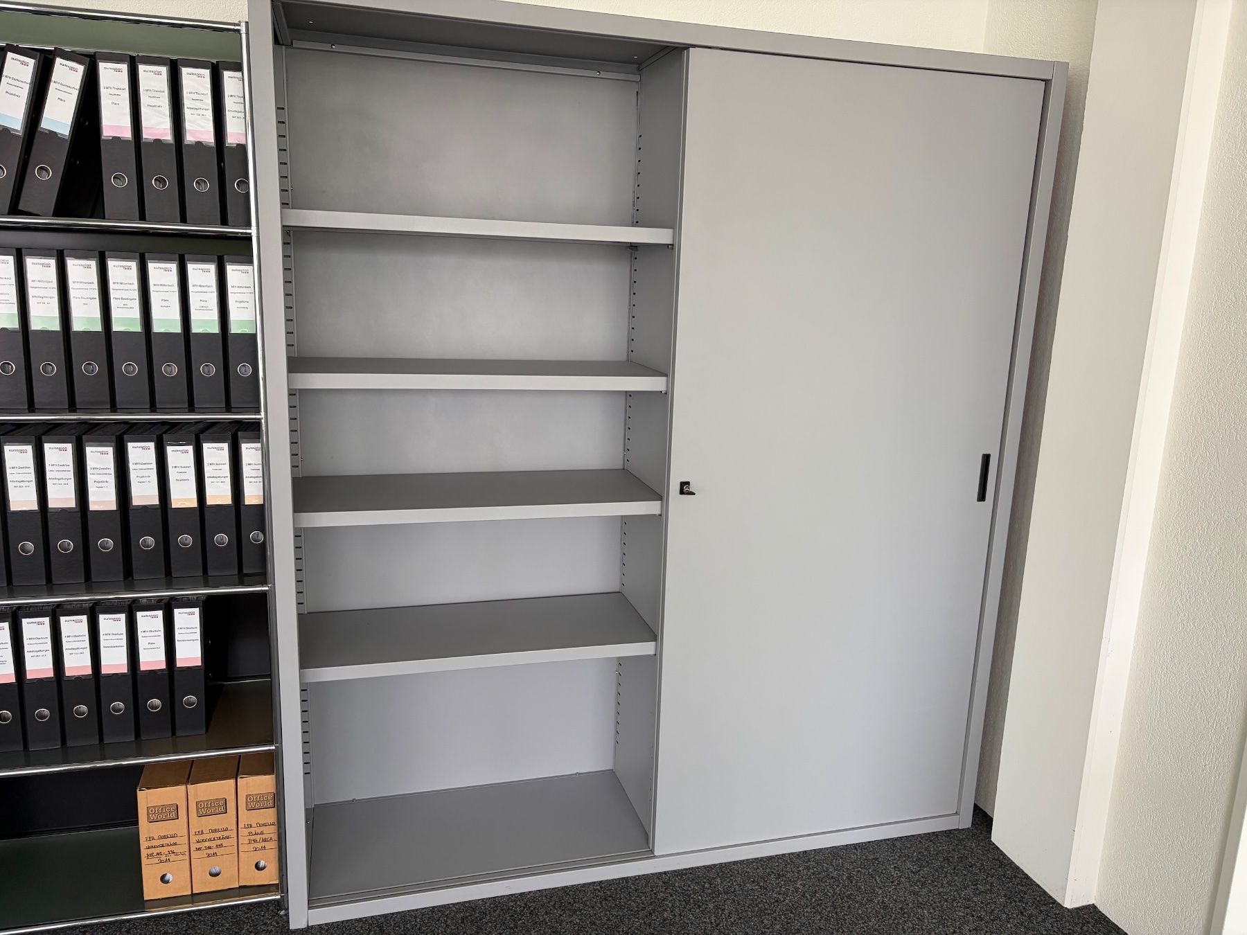 Schränke: Metall Aktenschrank – Gebraucht aus Mörschwil von ottoman7 1