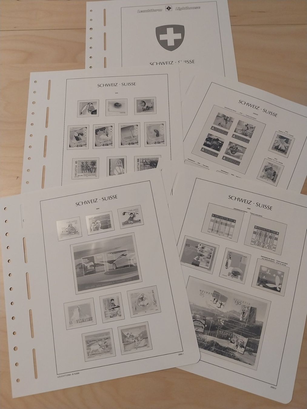 Album: Feuilles préimprimées Leuchtturm 2005 – Nuovo (secondo la descrizione) da Bussigny venduto da jaqual