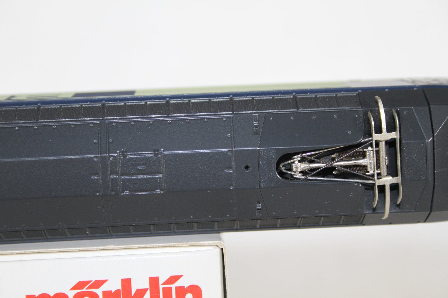 Märklin Modellini di ferrovie: Märklin 3463 BLS Re 465 analog – Usato da Triesen venduto da gleis8 7