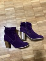 Eleganti stivaletti viola scamosciati