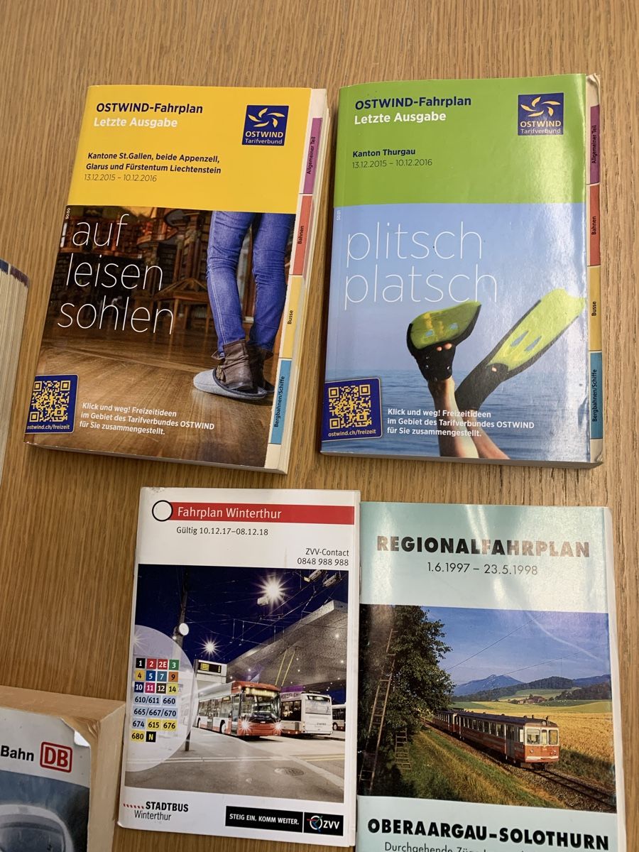 Modelleisenbahnen: Fahrplanbücher der SBB, DB mit Sreckennetz – Gebraucht aus Winden von EmilNeu 3