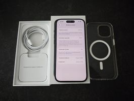 Apple iPhone 15 - fast neu