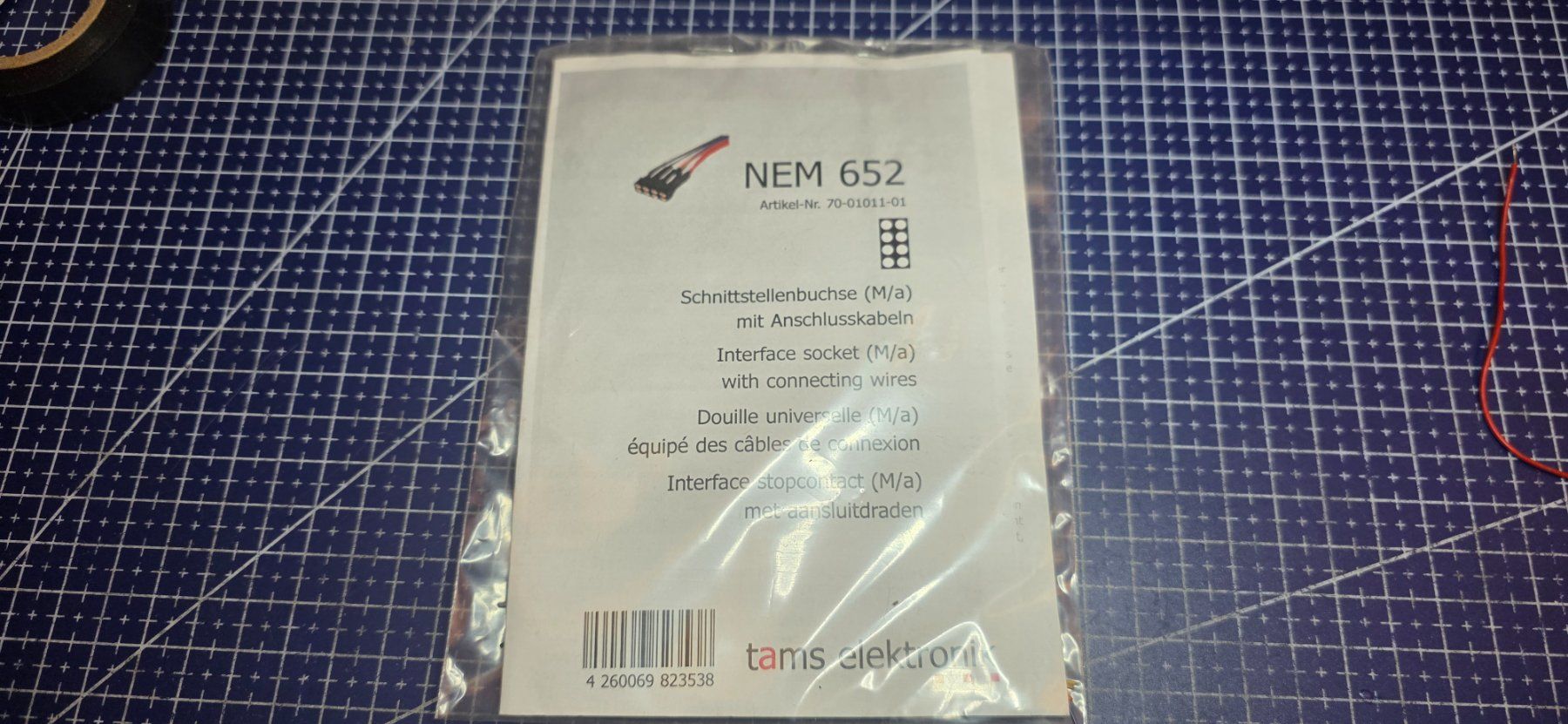 Modellini di ferrovie: Interface socket NEM 652 – Usato da Hochfelden venduto da Danizh0