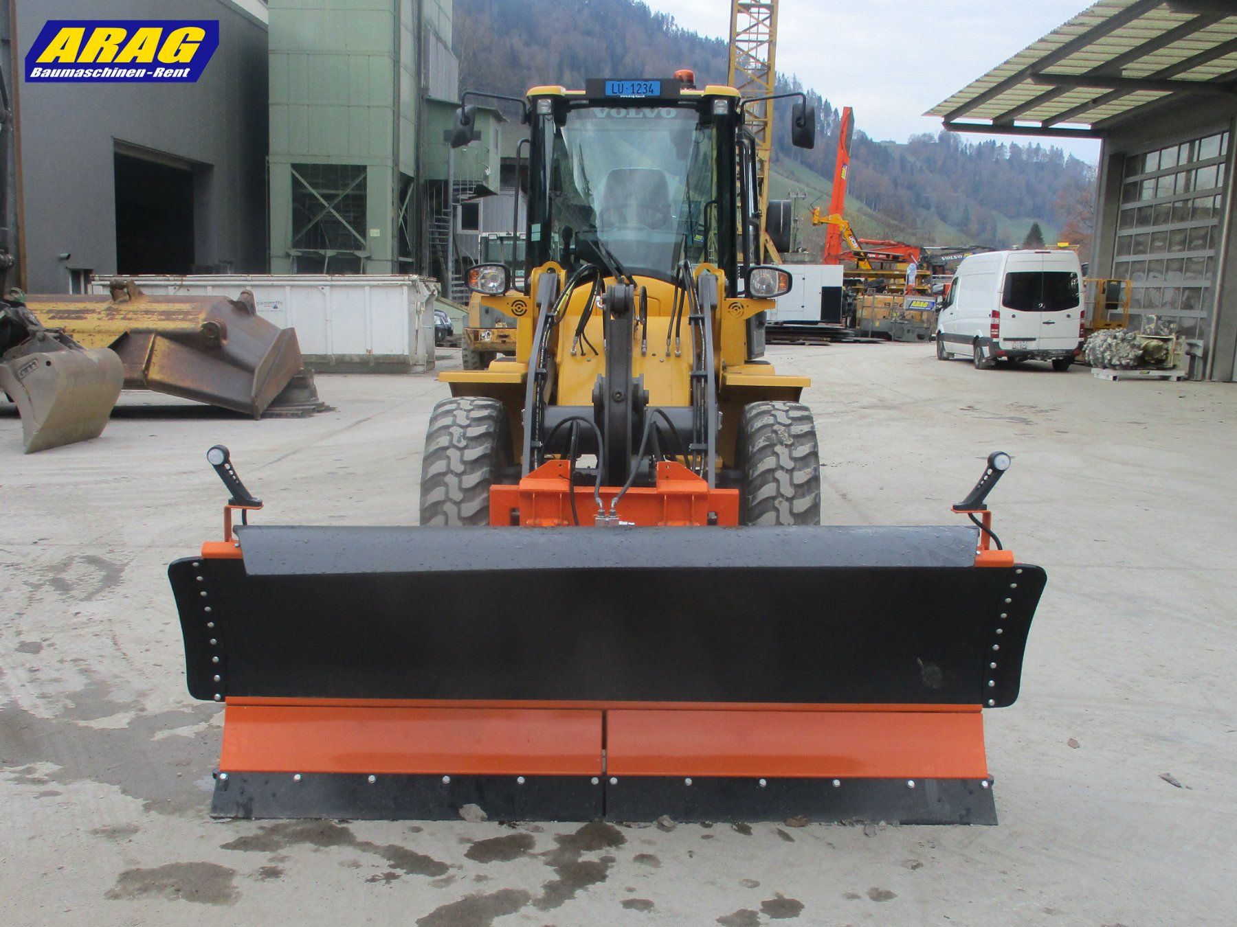 Sgombero neve: Schlumpf SL Light 240 Schneepflug – Usato da Hasle LU venduto da Arag08