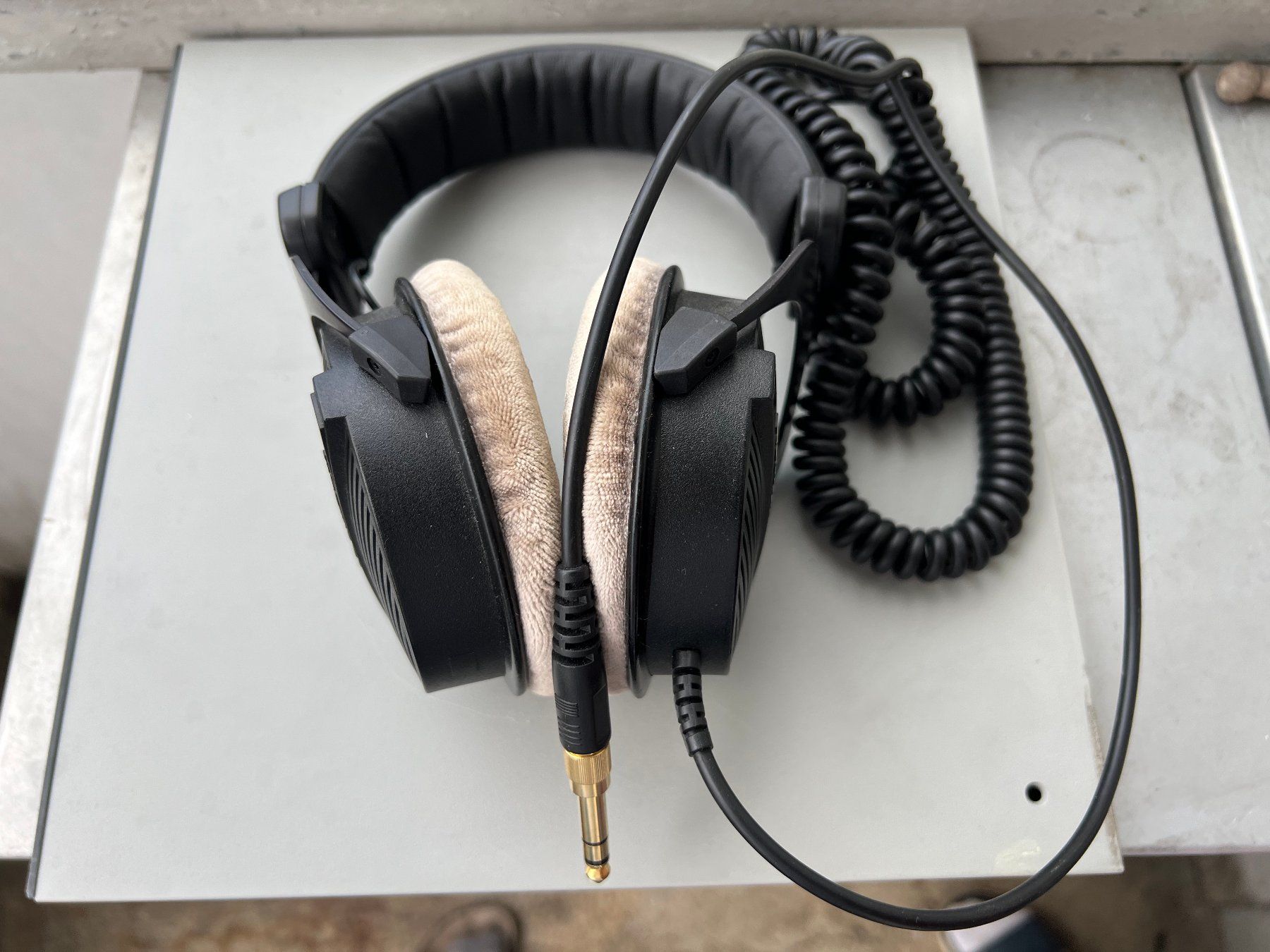 Beyerdynamic Cuffie: Beyerdynamic DT 990 Pro – Usato da Bazenheid venduto da rue_6hcy