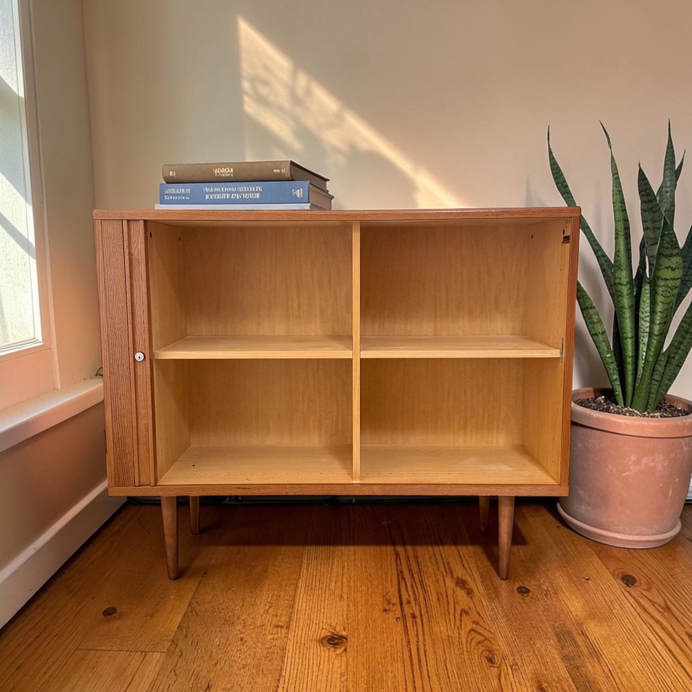Cassettiere: Mid Century Sideboard mit Tambour-Doors ab 1.00CHF – Usato da basel venduto da vintory.ch 8