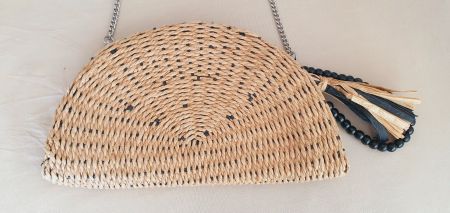 Strohtasche ca 33x19x2cm NEU Halbmondform