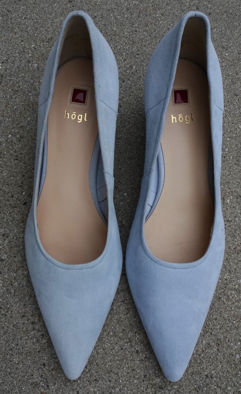 Högl Scarpe da donna: Högl Pumps hellblau eisblau Gr 38.5 5.5 NEU spitz Leder – Nuovo (secondo la descrizione) da Winterthur venduto da blumeblau77