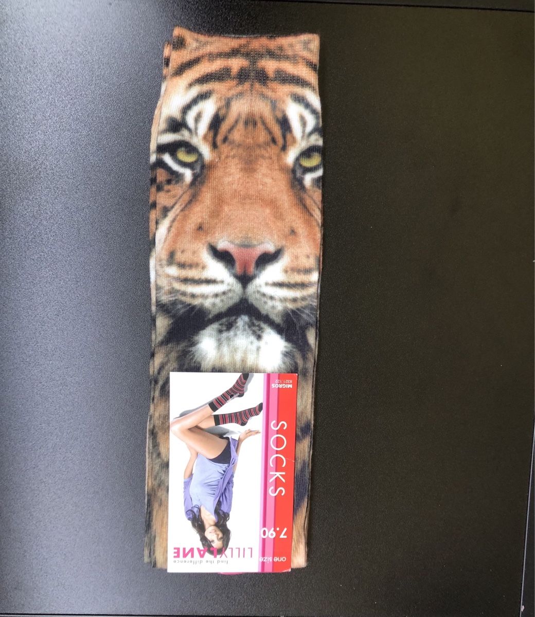 Calze: Socken mit Tiger Motiv One Size neu – Nuovo e nell'imballaggio originale da St.Gallen venduto da nitka.