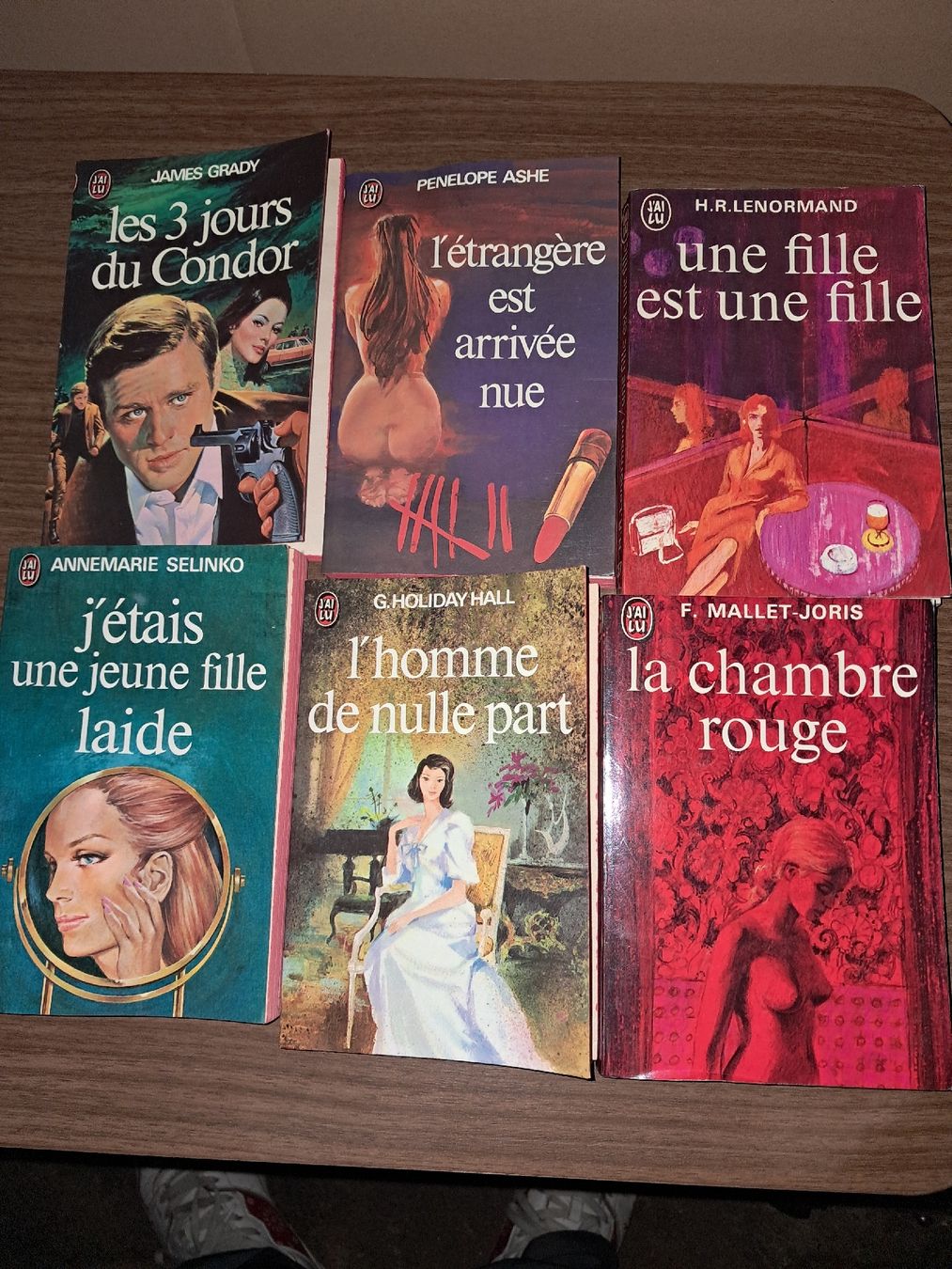 Bücher: Lot de 6 romans divers (1) – Gebraucht aus Le locle von juliensaran