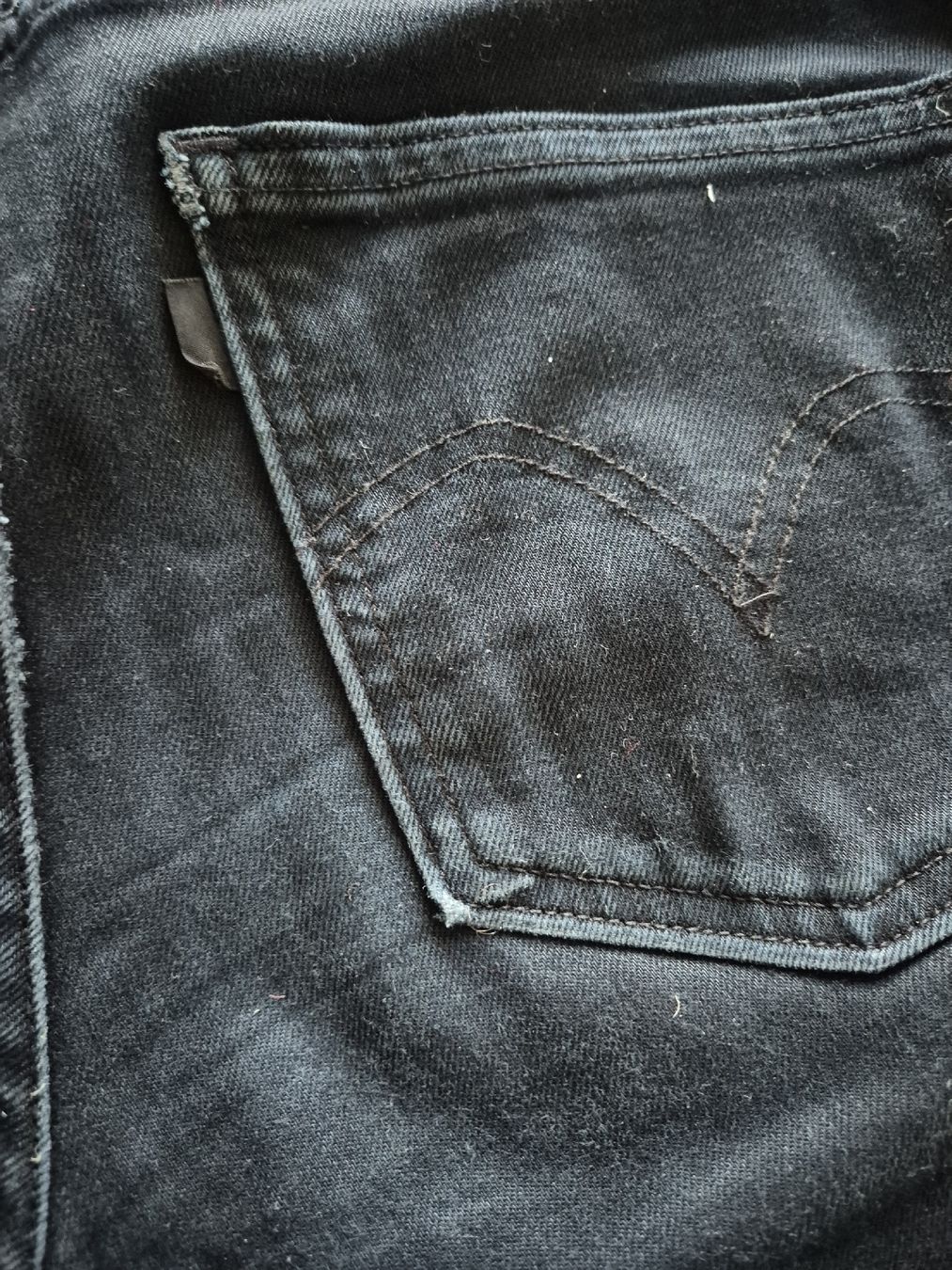 Levi's Jeans: Dunkle Levi Skinny Jeans – Usato da Schlieren venduto da nat_76vd 6
