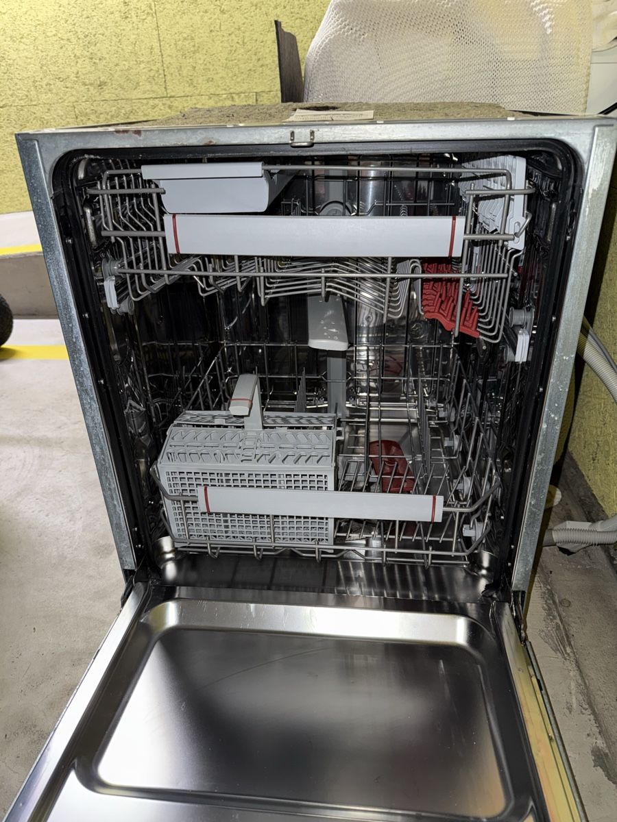 Electrolux Lavastoviglie: Electrolux Geschirrspüler 55Cm A++ Ch Norm – Usato da Kilchberg ZH venduto da Rei_9 1