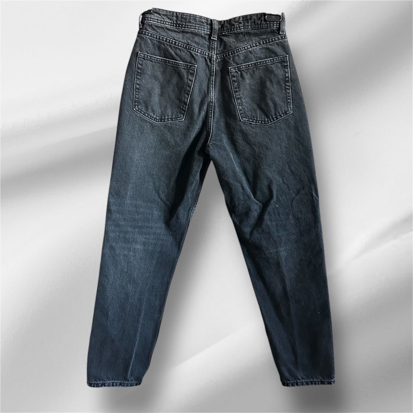 Zara Jeans: Schwarze Mom Jeans – D'occasion à Windisch par dib_k27s 1