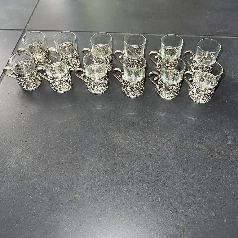 Gläser: Set 12 Bicchierini in metallo vintage – Gebraucht aus Minusio von son_mrf5