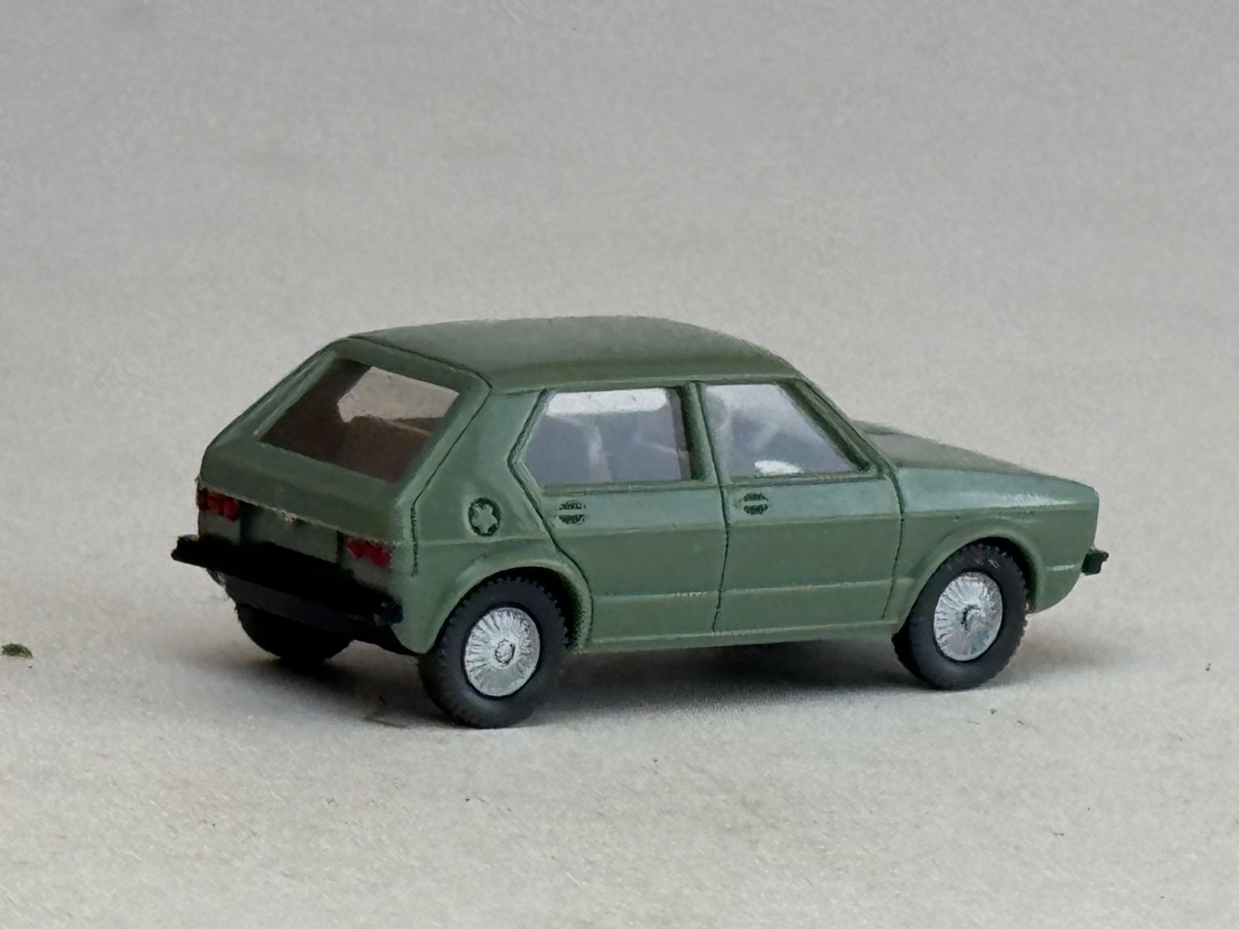 Wiking Modellautos: VE1- Wiking VW Golf resedagrün – Gebraucht aus Elm von Wikmtz 1