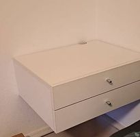 Nachttischmöbel mit 2 Schubladen