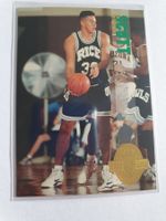 Scott 1993 Classics NBA Basketball Card
