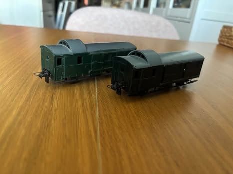 Märklin Modelleisenbahnen: Deux wagons marchandises  – Gebraucht aus Orbe von car_8grw 1