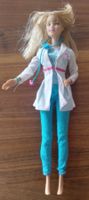 Barbie Puppe Ärztin Arztkleidung mit Stethoskop