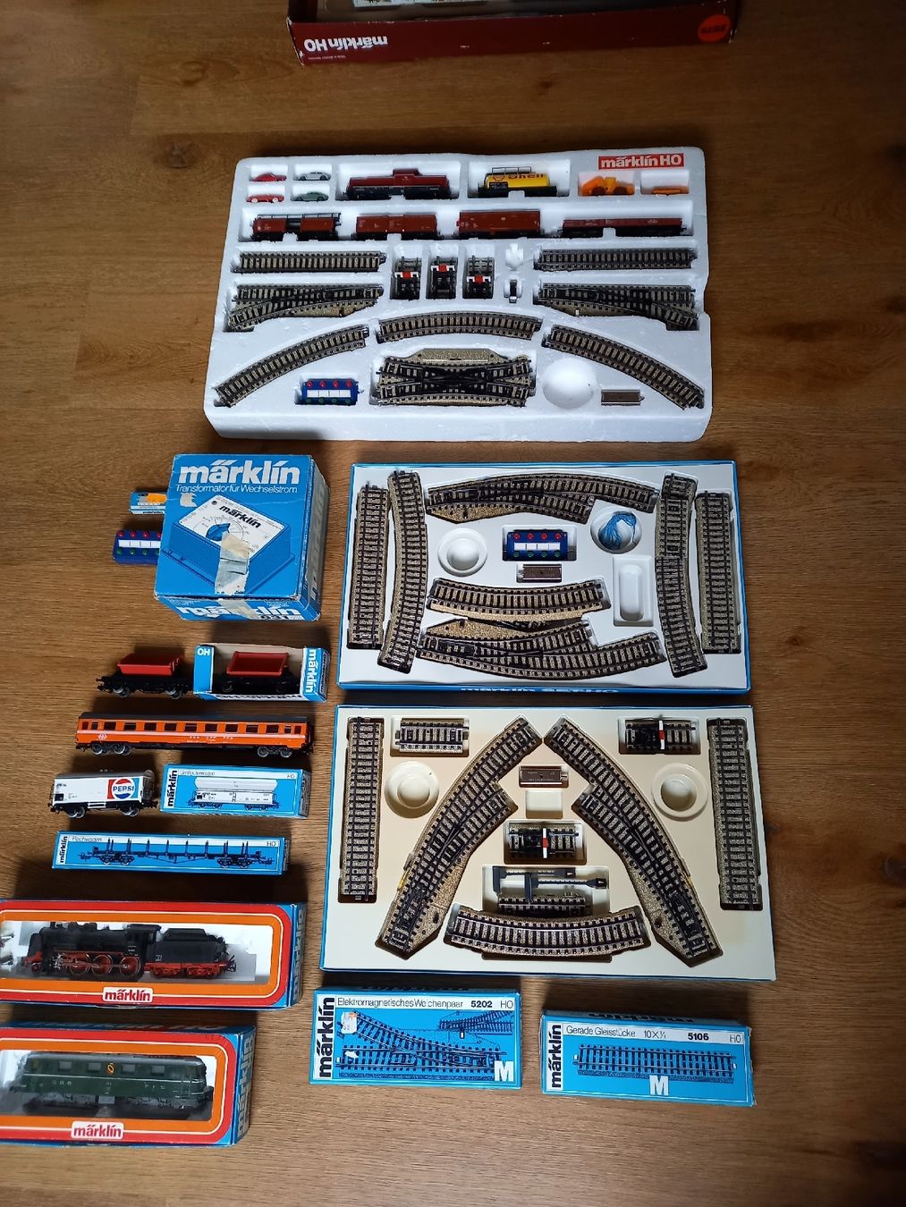 Märklin Modellini di ferrovie: Märklin HO Modelleisenbahn – Usato da Thierachern venduto da Gari76 2