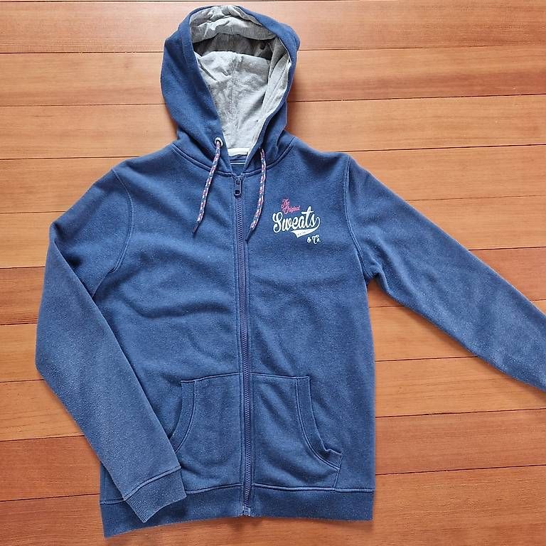 Pullover & Sweatshirts: Navy blue Jacke Gr. M – Gebraucht aus Muttenz von bebbi523