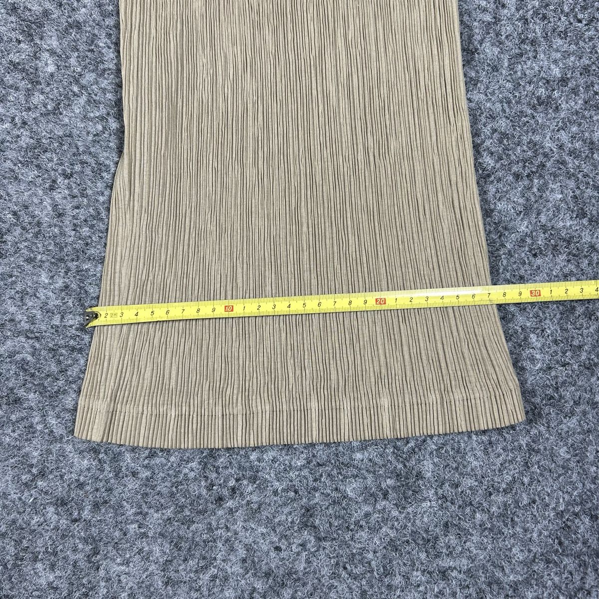 Issey Miyake Hosen: issey miyake pants  – Gebraucht aus La Sagne NE von Matlasape 3