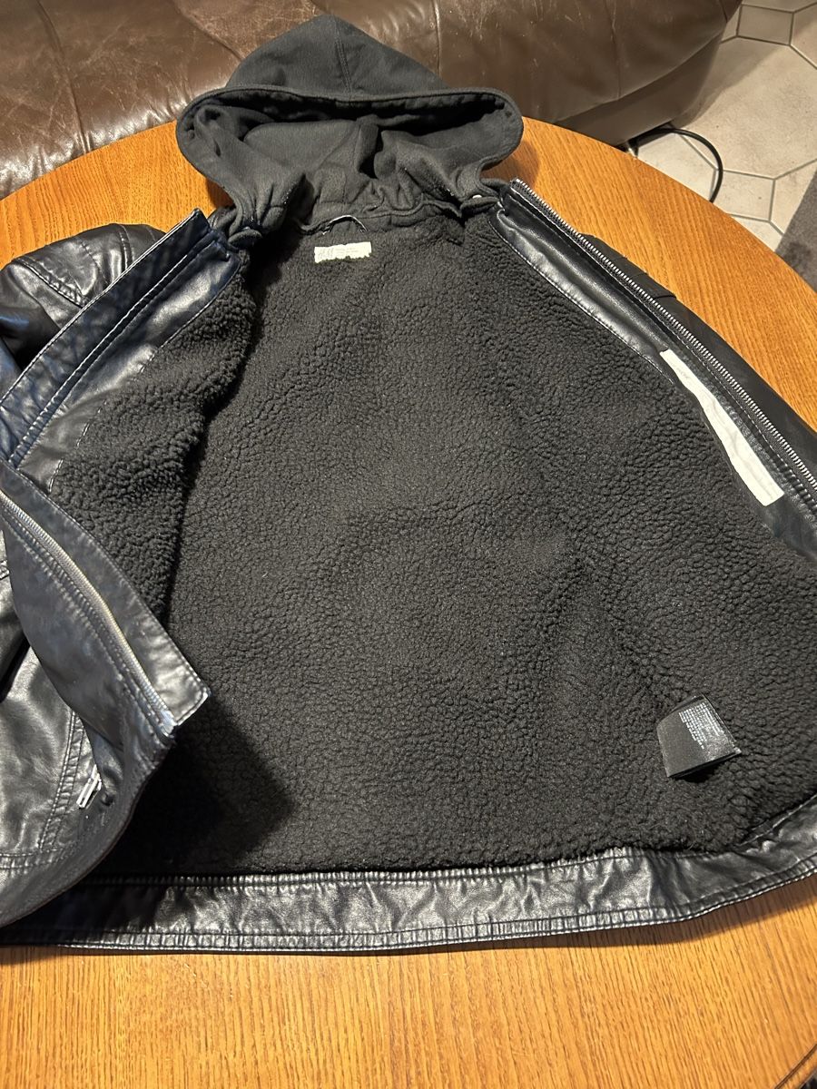 Jacken & Mäntel: Veste garçon – Gebraucht aus Montsevelier von Batson 1