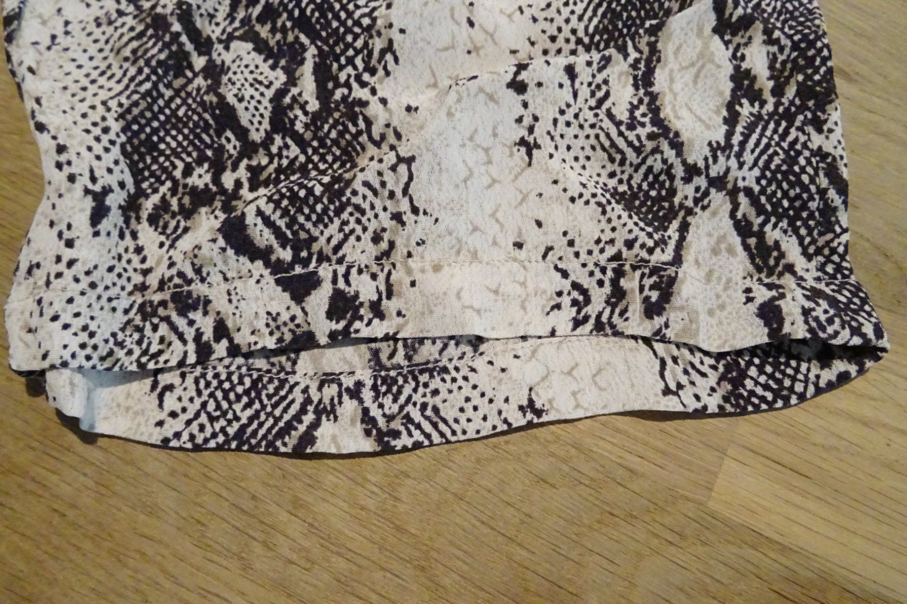 Pantalons: 7/8 Sommerhose Gr. S, 100% Viskose – Neuf (Voir description) à Urtenen-Schönbühl par Chaeppeler 3