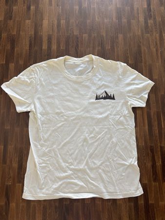 T-Shirt weiss mit Bergmotiv Mountains 