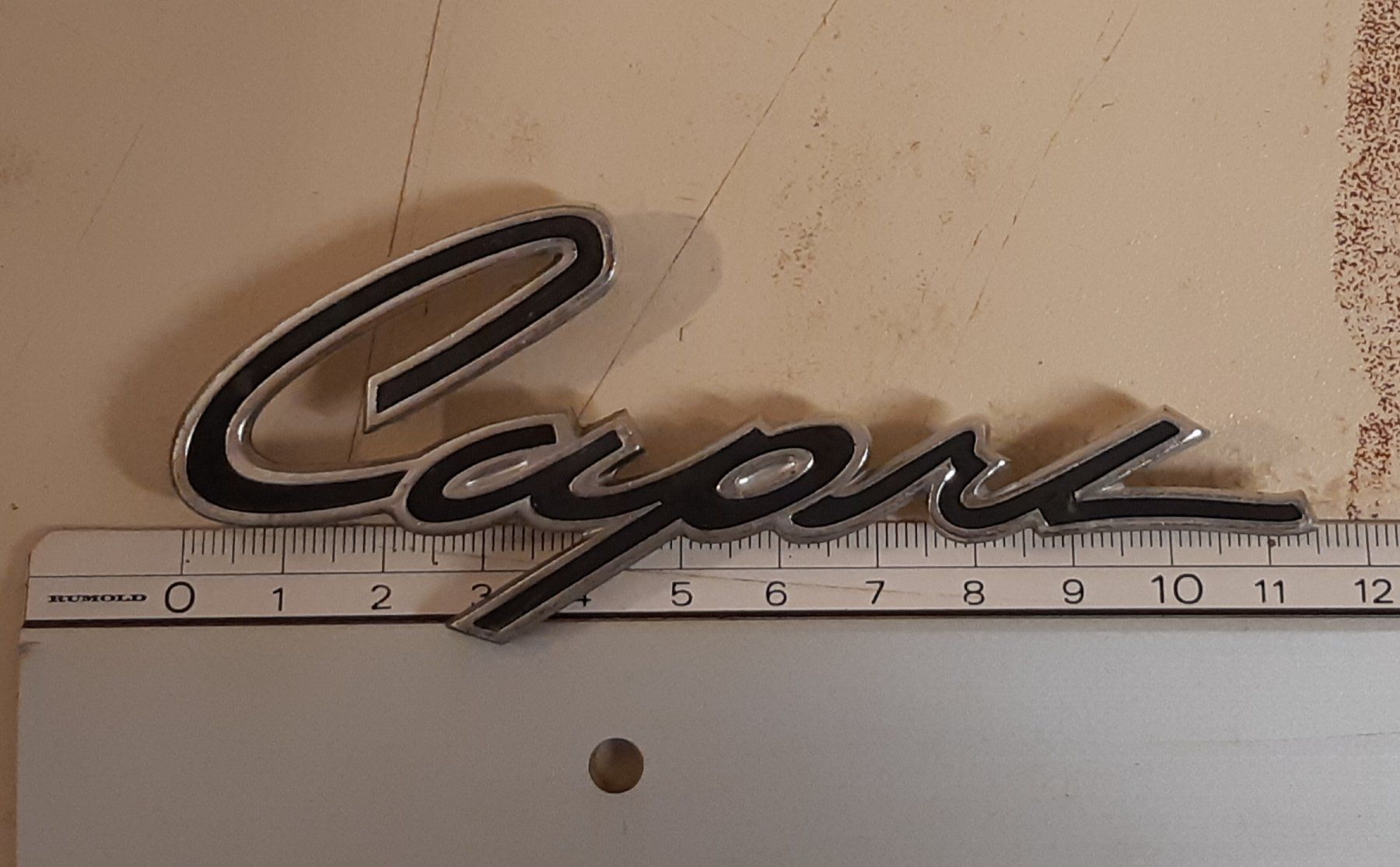 Ford Placchette & Badge: Emblème Ford CAPRI – Usato da Ependes VD venduto da Cartonabanane 4