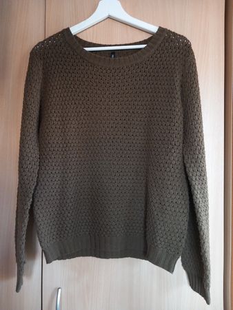 Pull vert kaki en maille Taille M
