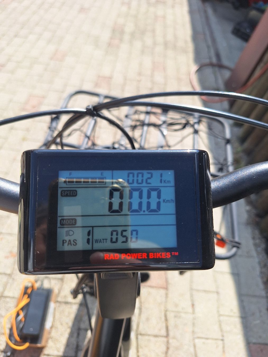 Biciclette: RadWagon 4 E-Lastenvelo inkl. Caboose + Kryptonite U-lock – Usato da Gähwil venduto da keb_qb65 1