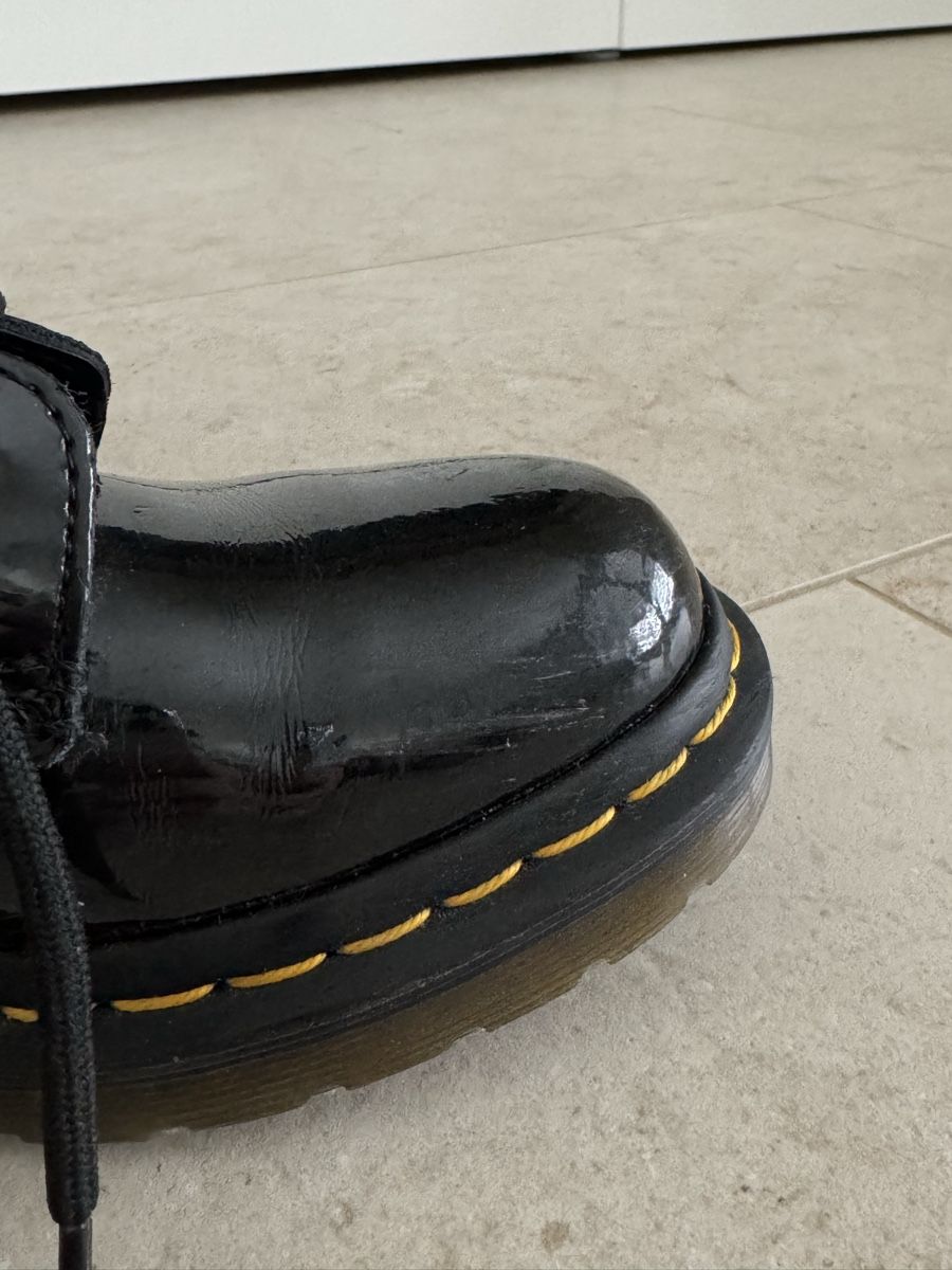 Dr. Martens Damenschuhe: Dr. Martens Lackleder Boots (38) – Gebraucht aus Triesen von antonellaaa_ 6