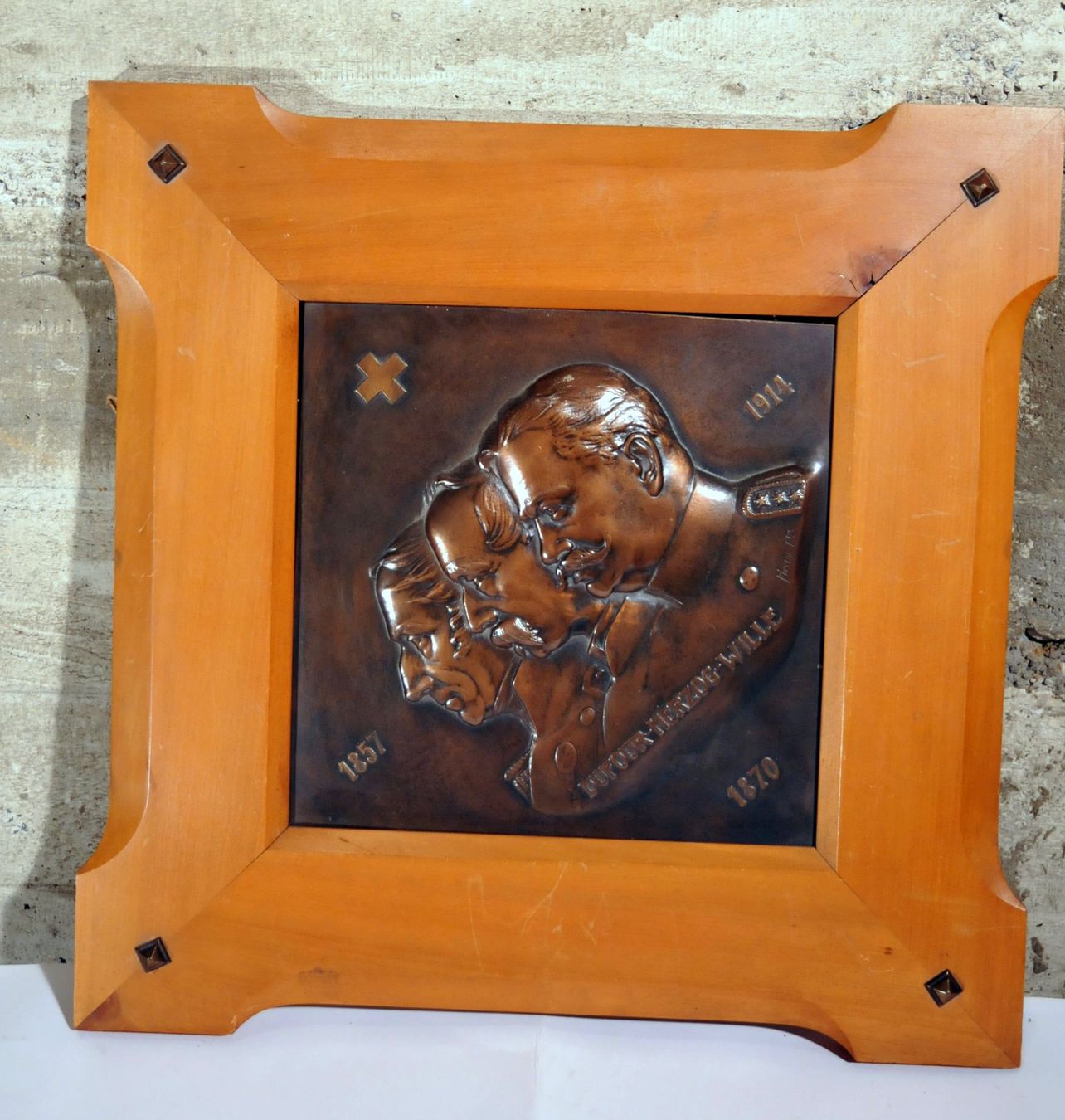 Posters & Illustrations: Bronzetafel "Generäle Dufour, Herzog, Wille" – D'occasion à Aarburg par aar_vx9z