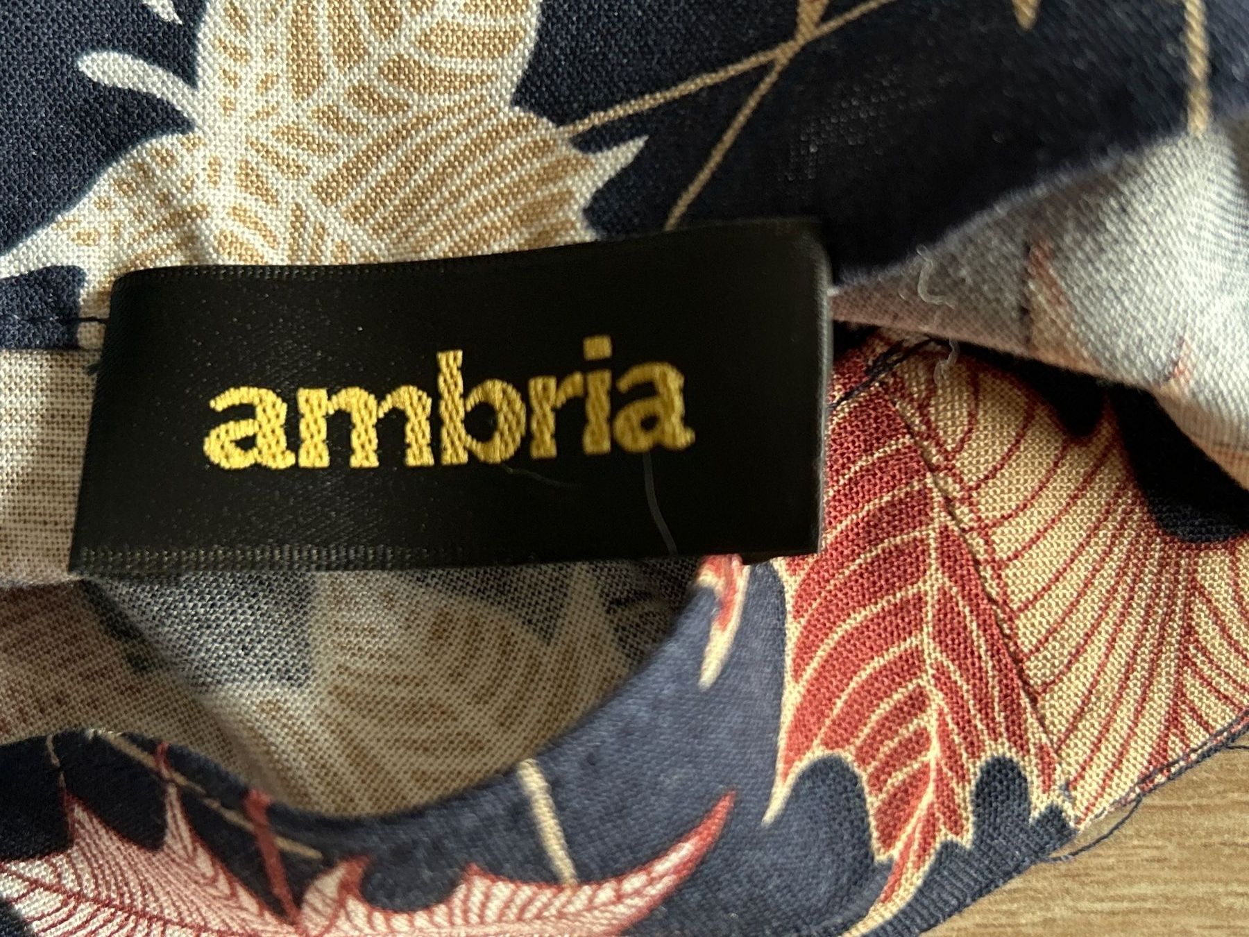 Chemisiers: Damen Bluseshirt Langarm mit Muster von Ambria – D'occasion à Brunnen par Nala2929 6