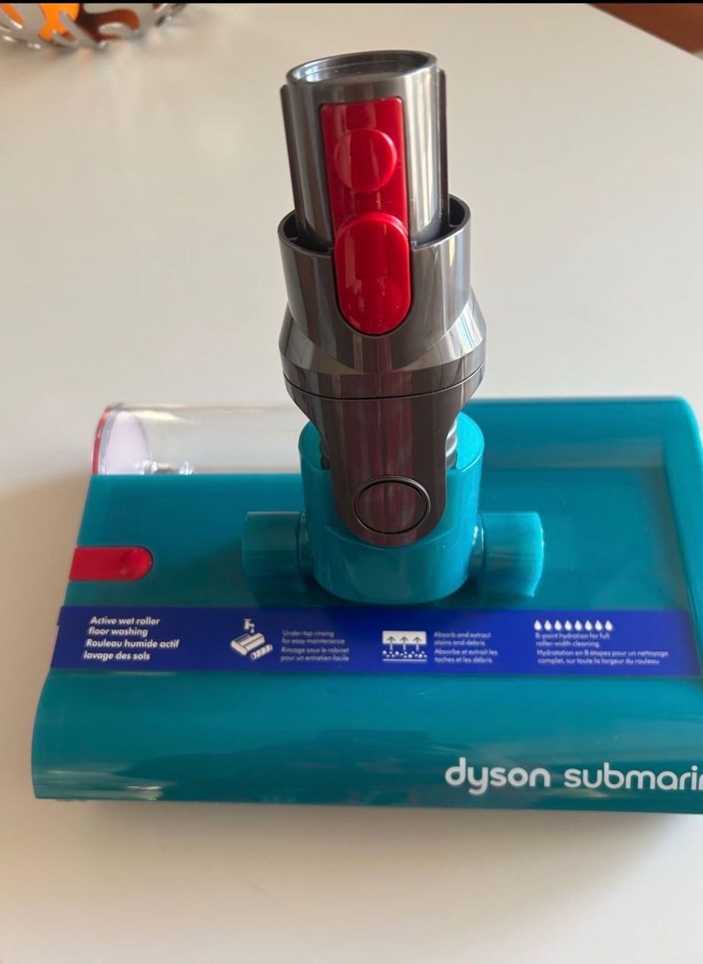 Dyson Aspirateurs & Accessoires: Dyson Submarin-Staubsauger Feuchtbürste – D'occasion à Oftringen par ste_mp2b 3