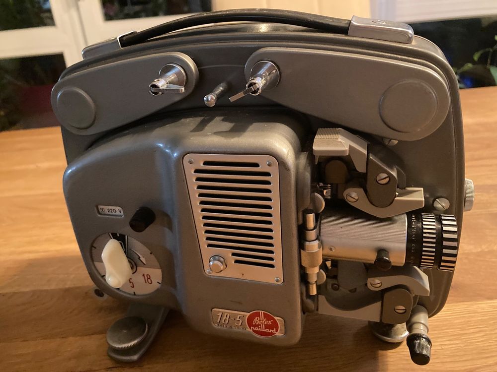 Magnifique projecteur Paillard SA SainteCroix Type 185 Kaufen auf