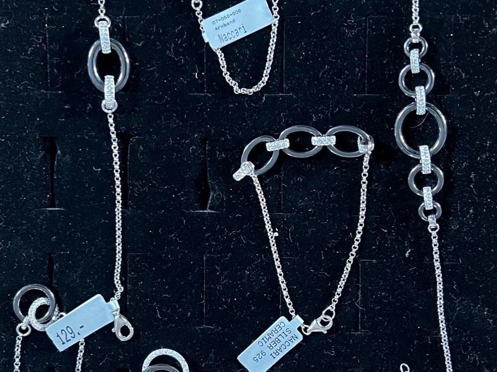 Bracciali & Braccialetti: Silber Armbänder mit Keramik – Nuovo (secondo la descrizione) da Teufen Ar venduto da Exclusive.stuff.CH