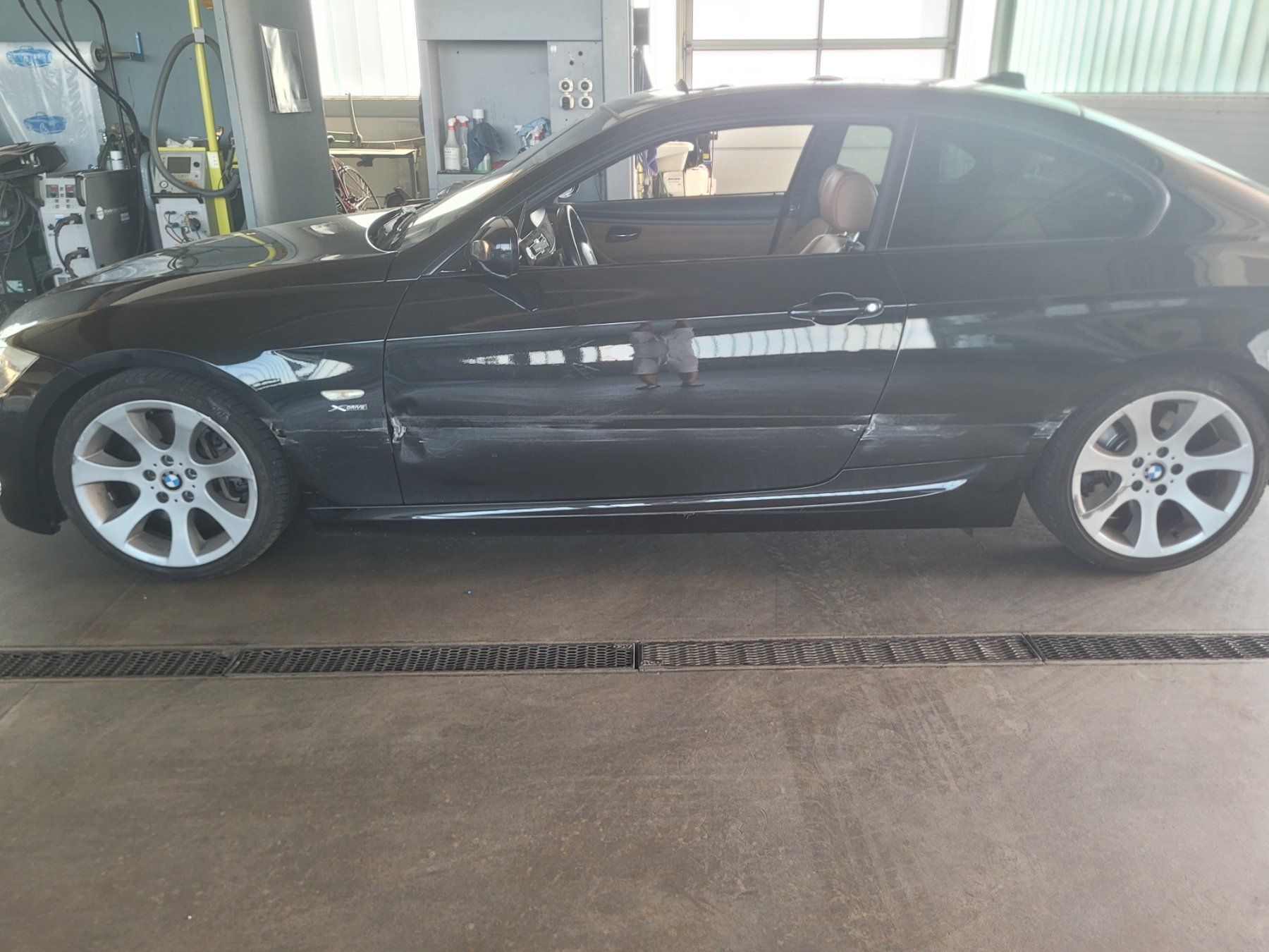 BMW Automobili: Bmw e92 335i M Paket – Usato da Ermatingen venduto da vad_82p5 7