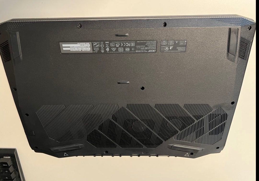 Acer Notebook: Gaming Laptop - Acer Nitro 5 – Usato da Oberdorf NW venduto da bru_82y8 4