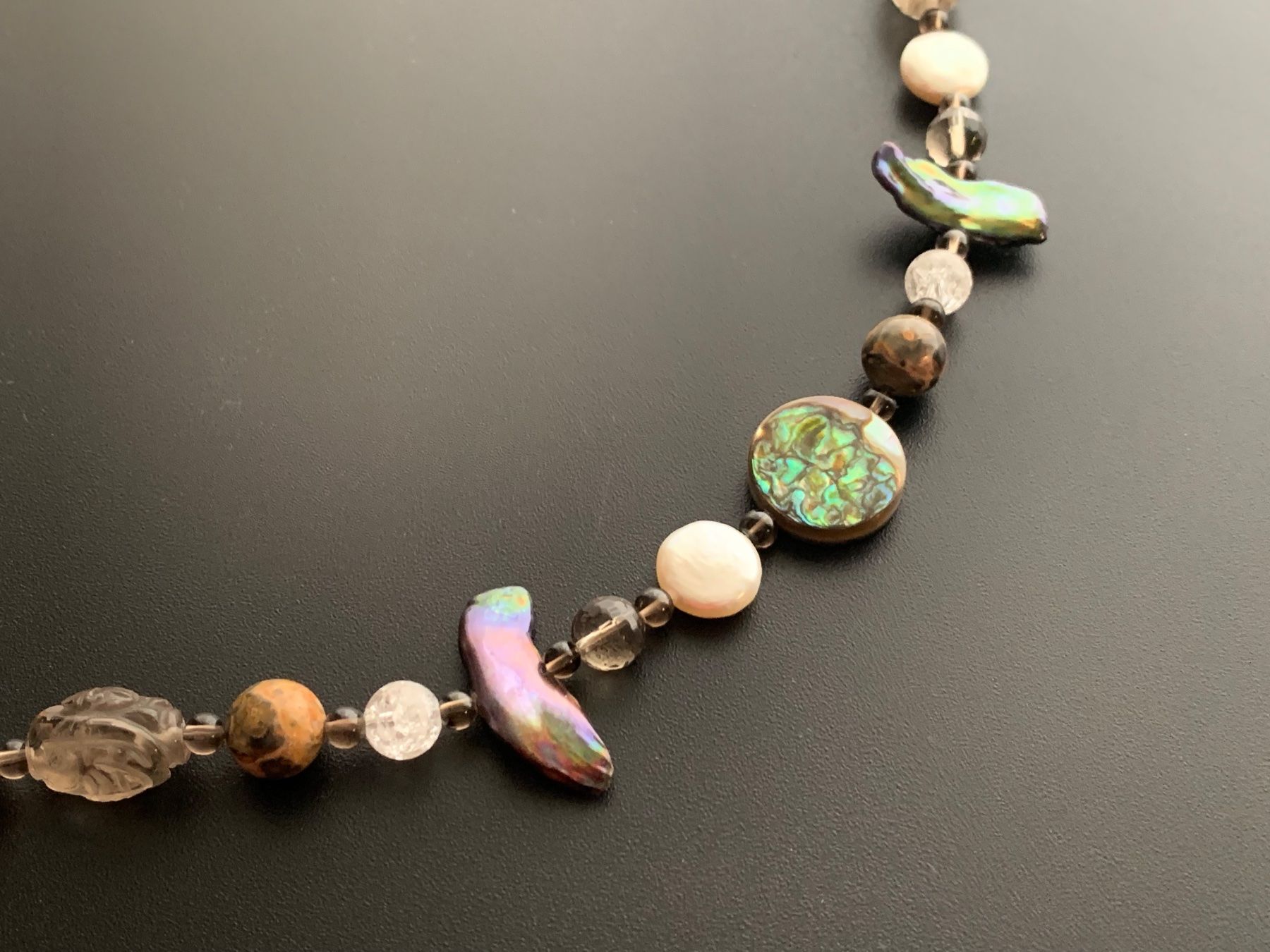 Catenine: Luxuriöse Edelstein und Perlenkette mit Sterling Silber – Nuovo e nell'imballaggio originale da Rüschlikon venduto da ThereseJewelryDesign 2