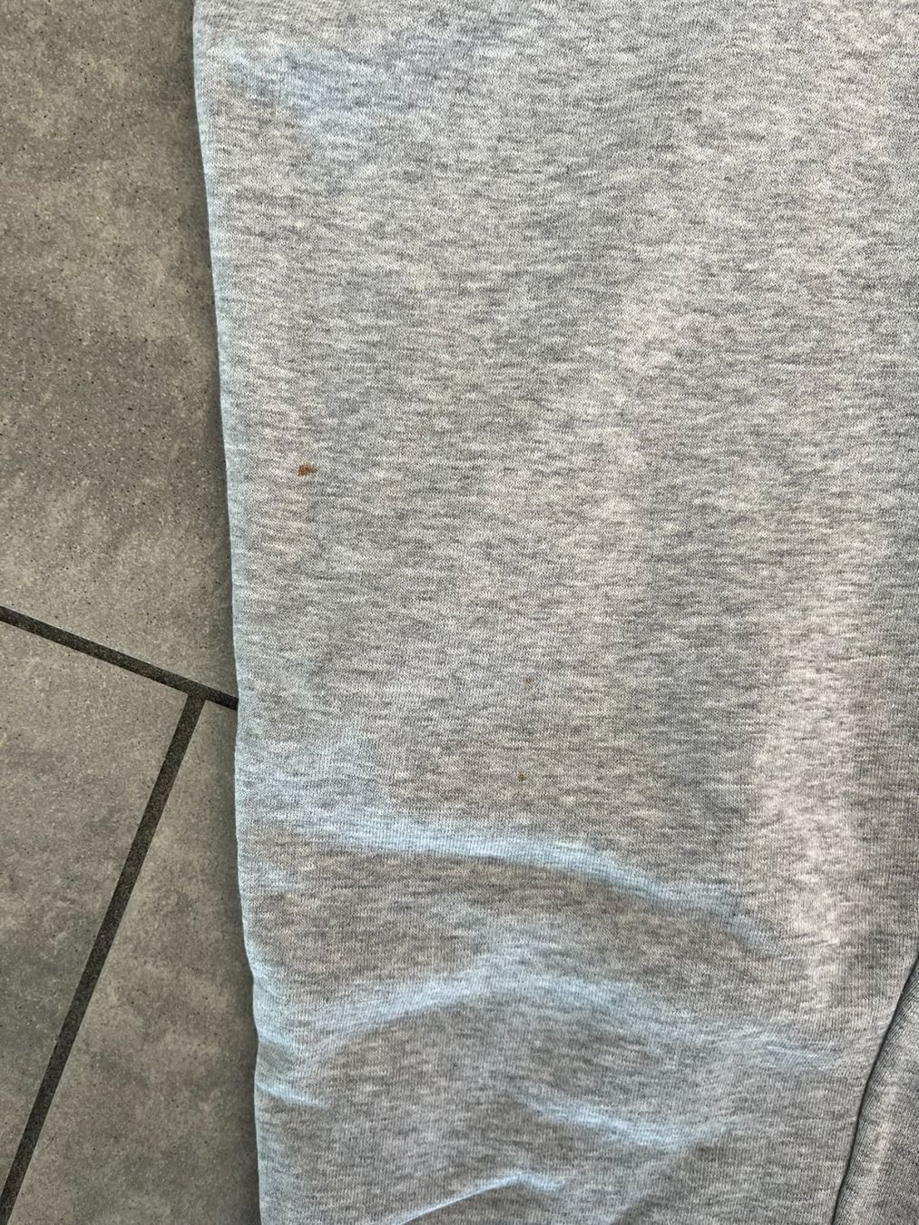 Lacoste Hosen: LACOSTE Trainerhose lang Hellgrau – Gebraucht aus Otelfingen von Denis_ZH 3