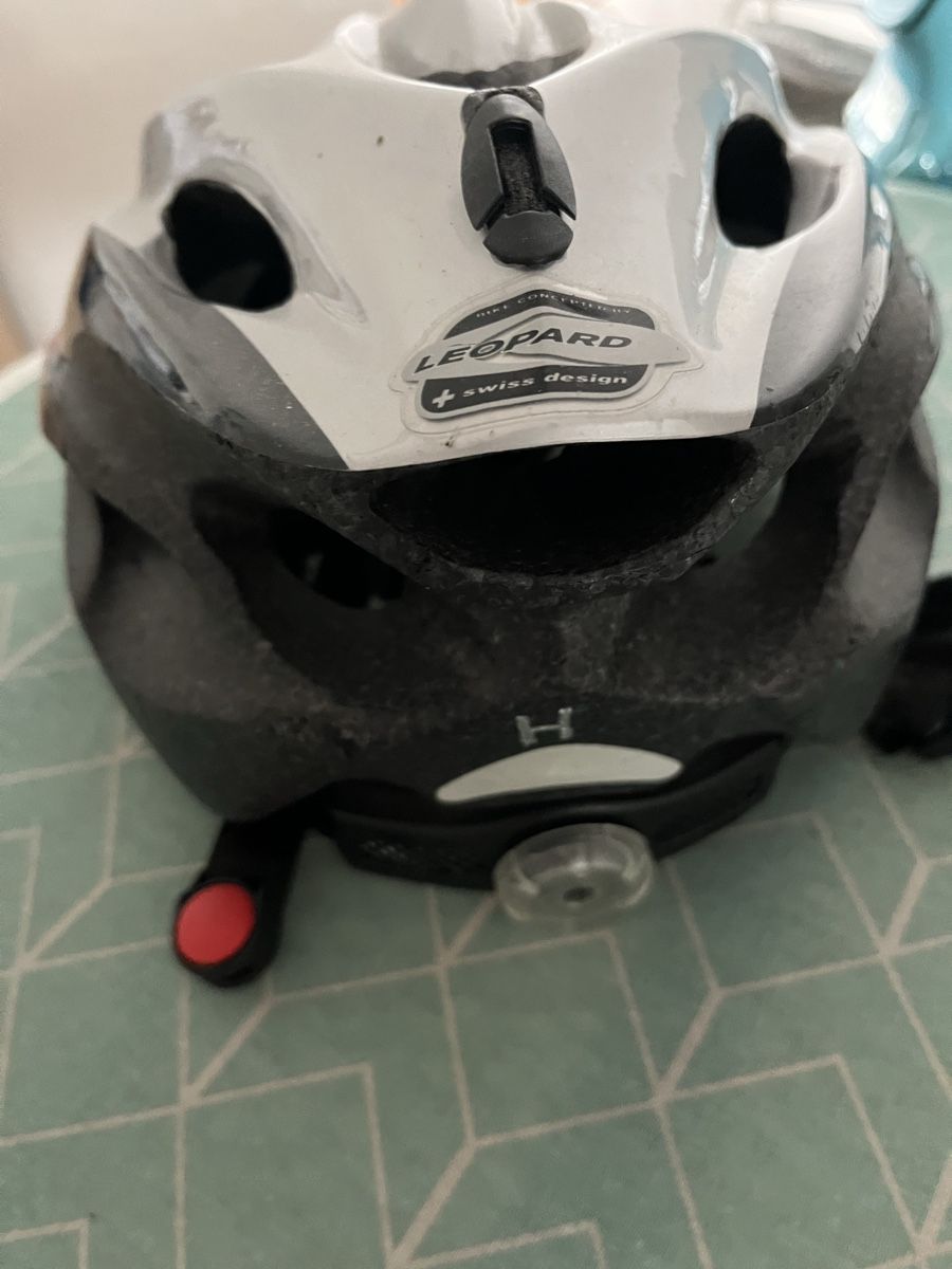 Abbigliamento & accessori d'epoca: Herr Velohelm – Usato da Dietikon venduto da Francina72