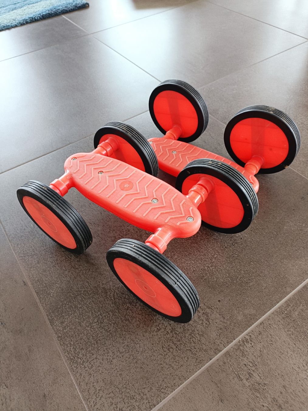 Veicoli per bambini: Pedal Roller, Laufrad mit vier Rädern – Usato da Lengnau AG venduto da Ssvenja 2