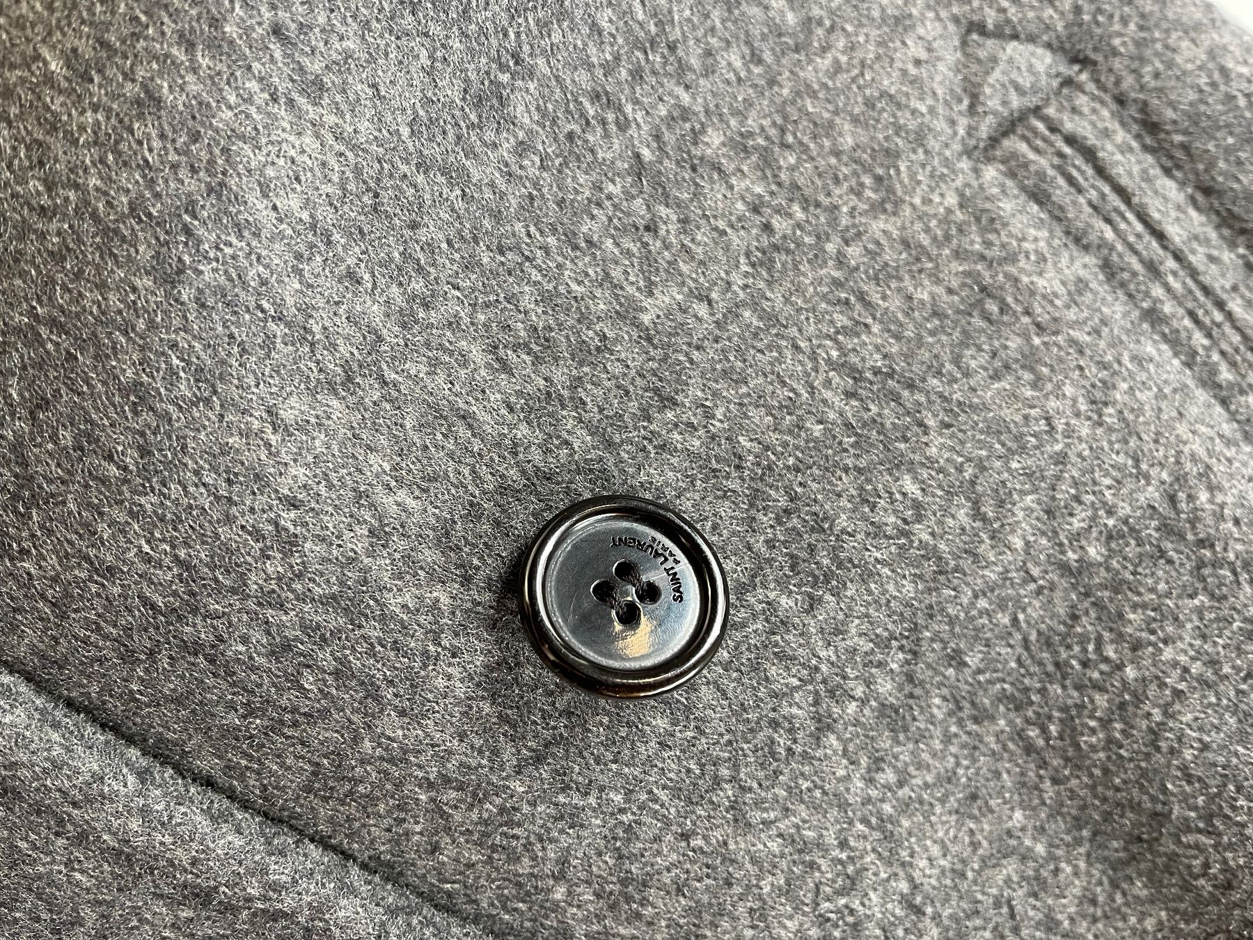 Saint Laurent Mäntel: Saint Laurent coat S 3800$! – Gebraucht aus Barna von orbuyorcry 3