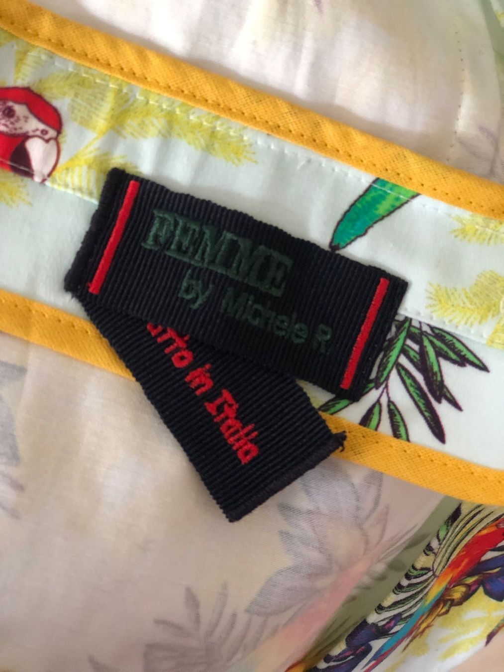 Gilet & Giacche senza maniche: Damen Weste mit Parrot-Muster – Usato da Unterägeri venduto da Lerchemeerenge 3