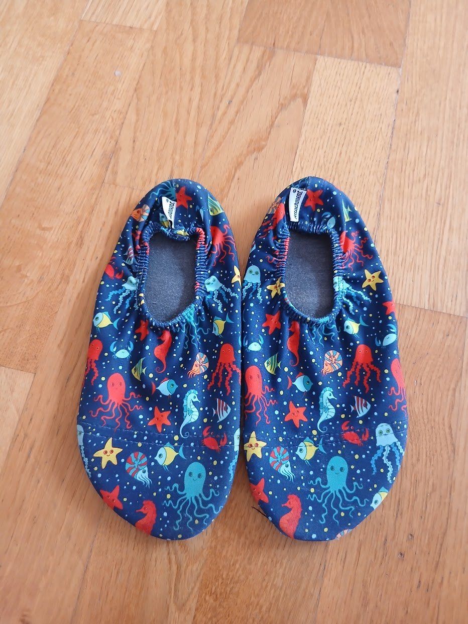 Scarpe da uomo: Badeschuhe Kinder – Usato da Dübendorf venduto da Fip05