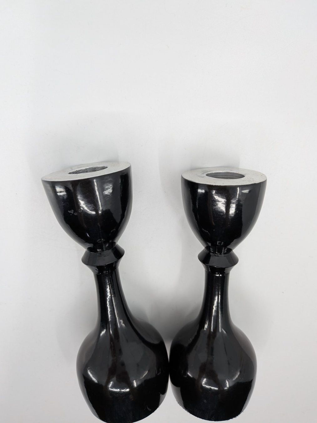 Kerzenständer: 2 Kerzenständer Aluminium schwarz – Gebraucht aus Emmen von magelan 5